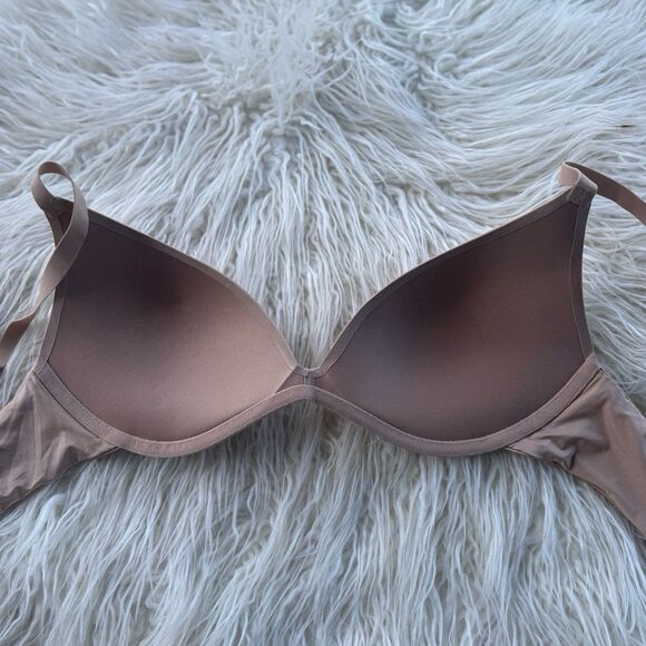 Skims Wireless Super Push up Bra Clay Size 36C - Picture 7 of 8